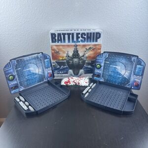 Hasbro Gaming Battleship Naval Combat Board A3264 7+ Complete Game Hunt Sink Win